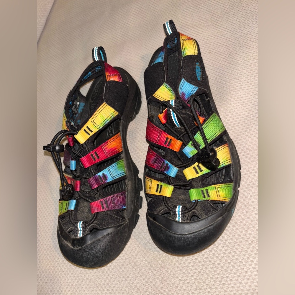 Keen Women's Sandals - Black with Rainbow Straps